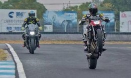 爆料四缸机车视频播放,视频播放带你领略动力与激情的完美结合